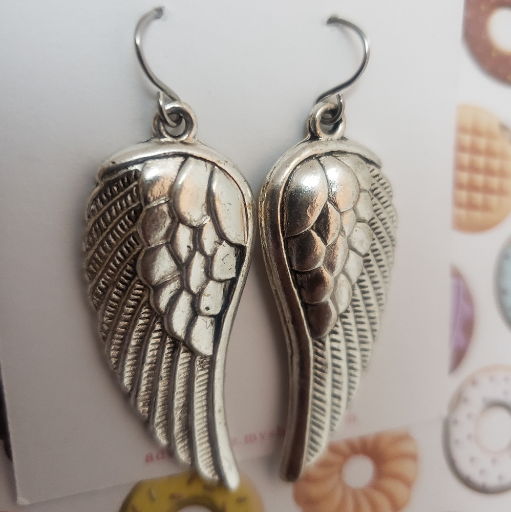 Wing earrings